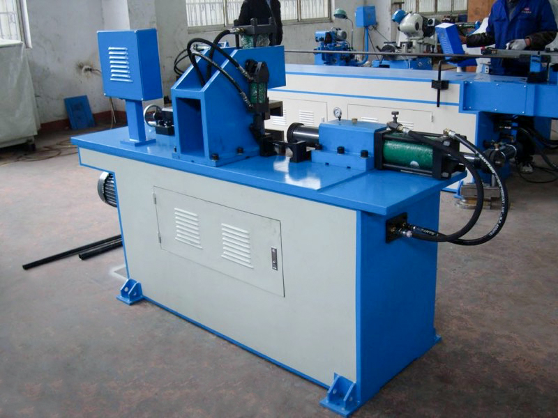 Máy tạo hình đầu ống