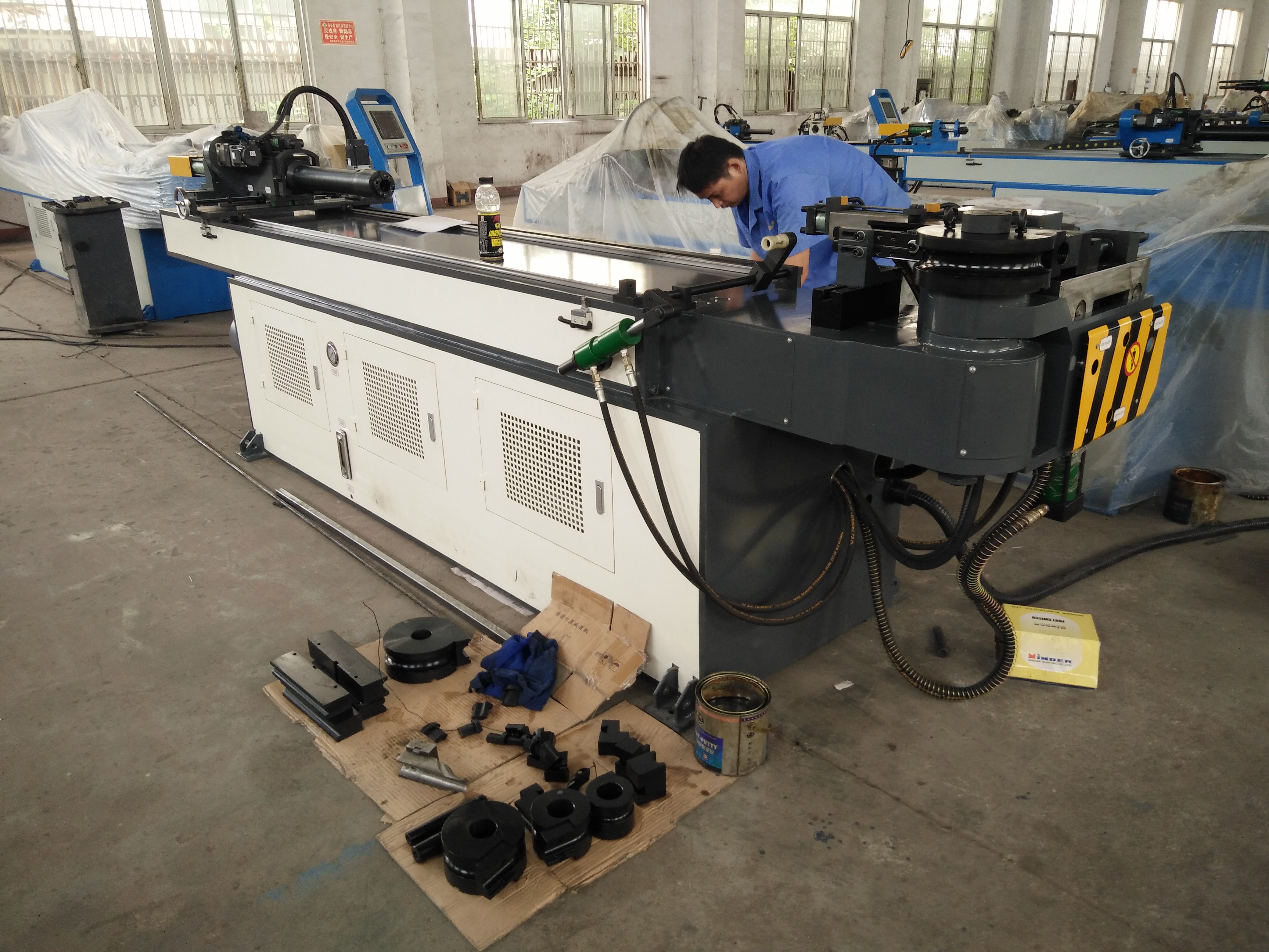 m&aacute;y uốn ống cnc 38CNC