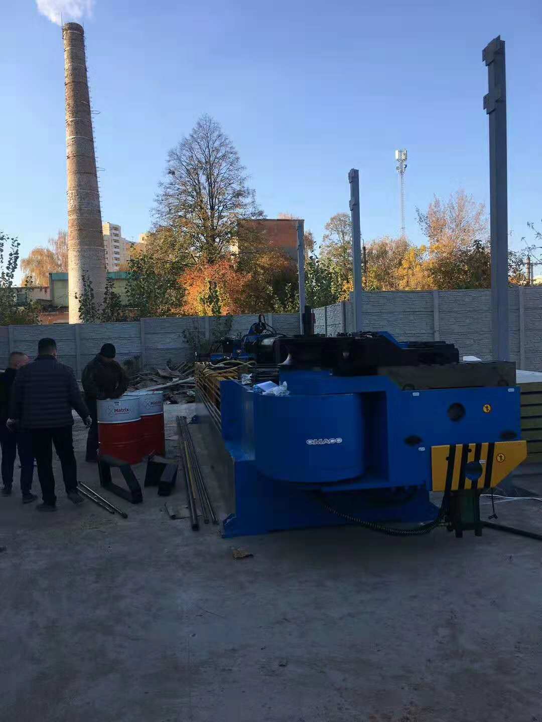 M&aacute;y uốn ống tự động